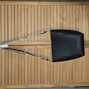 Bostanten Bucket Bag